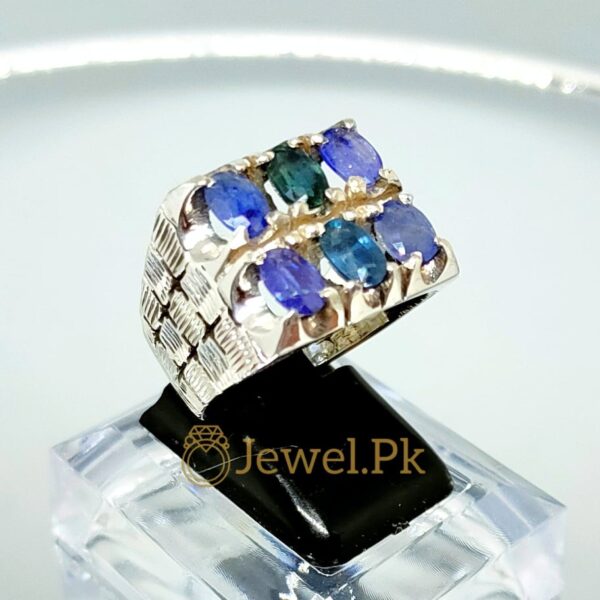 Natural 6 Sapphires ring in 925 Silver