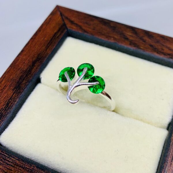 Beautiful Ring For Woman - Buy Chandi Silver ladies rings online in Pakistan