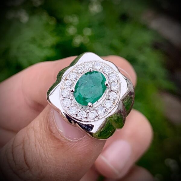 Emerald Ring - Handmade 925 Silver Beautiful