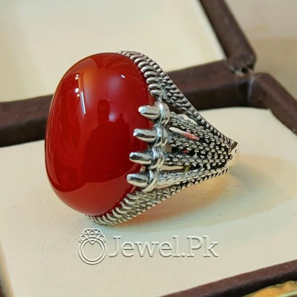 Red Yemeni Aqeeq Ring