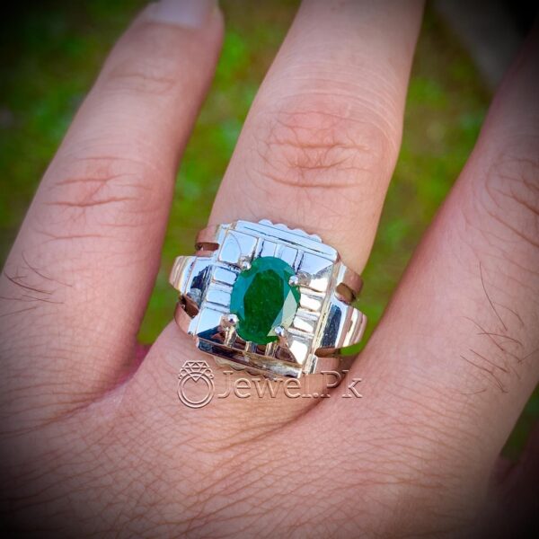 Natural Zambian Emerald Ring 1