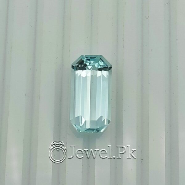 Natural Aquamarine Gemstone
