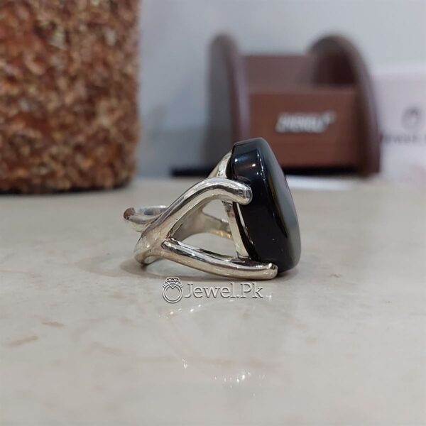 Black Aqeeq Ring with red inside 4