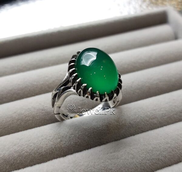 Green Agate stone Sabz Aqeeq Aqiq ring in pure silver irani design 3 e1702315383136